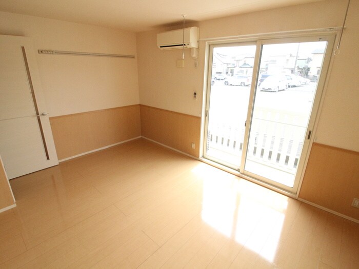 物件内観写真15　(居室)