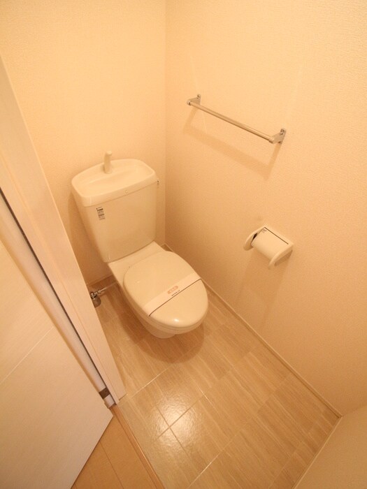 物件内観写真16　(トイレ)