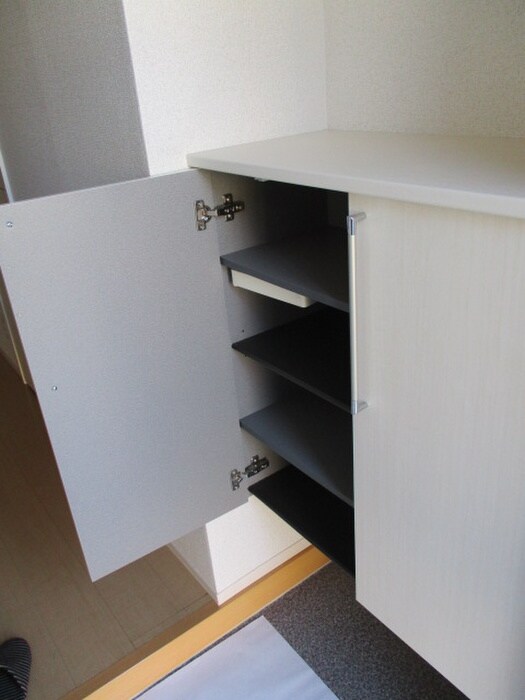 物件内観写真17　(靴箱)