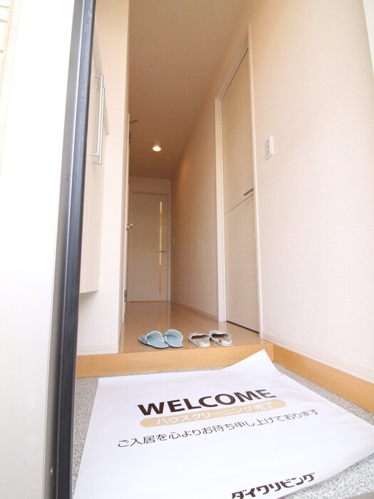 物件内観写真21　(玄関)