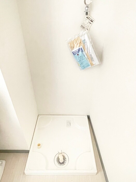 物件内観写真18　(洗濯機置場)