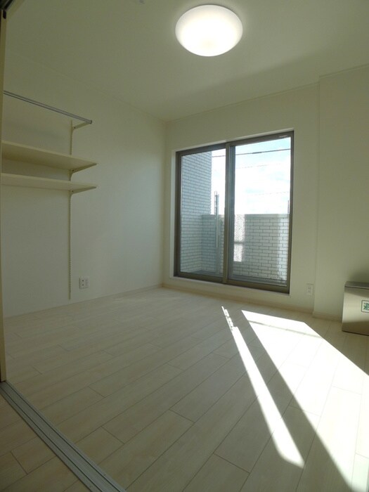 物件内観写真10　(居室)