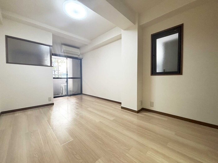 物件内観写真15　(居室)