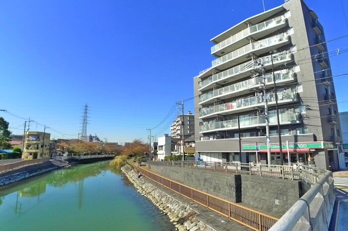 物件外観写真2　(周辺環境)