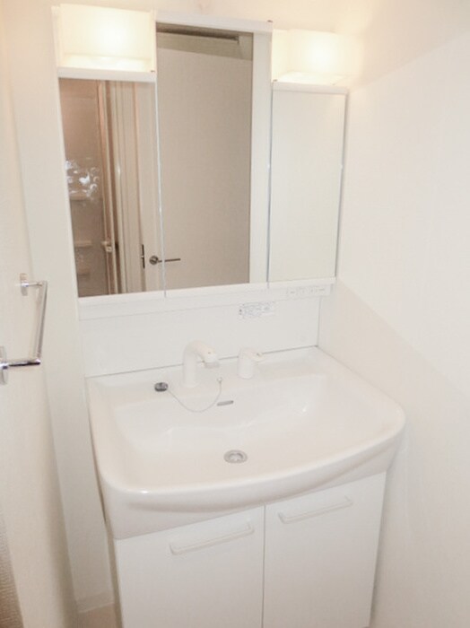 物件内観写真9　(洗面)