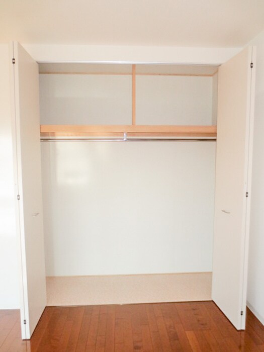 物件内観写真12　(収納)