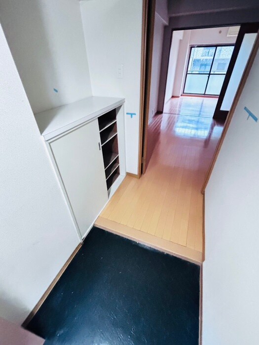 物件内観写真15　(玄関)