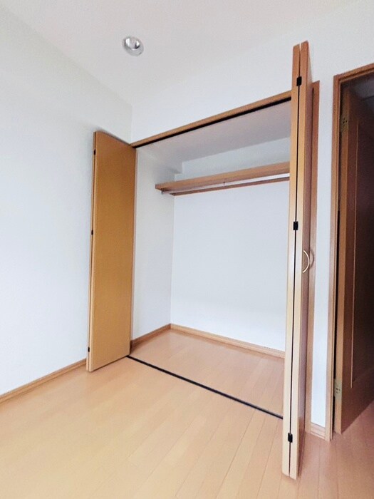 物件内観写真21　(収納)
