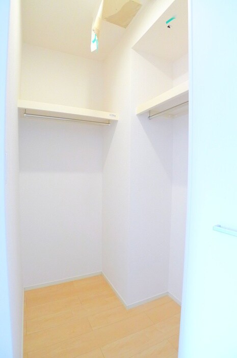 物件内観写真11　(収納)