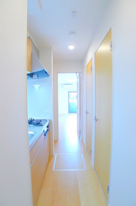 物件内観写真19　(廊下)