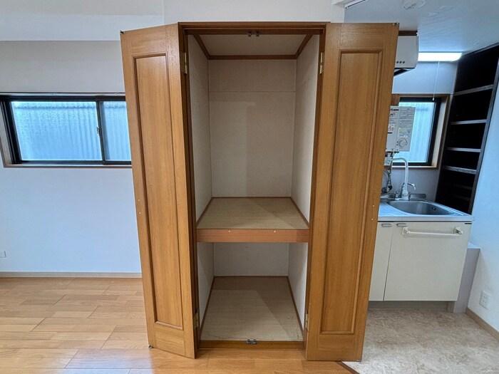 物件内観写真15　(収納)