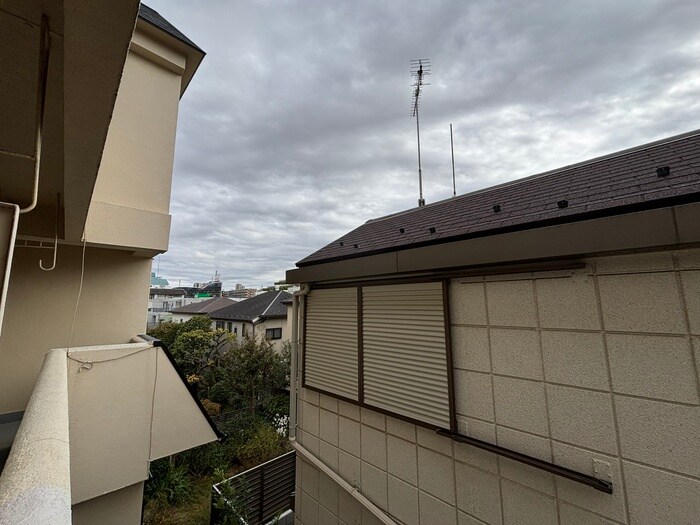 物件内観写真17　(室内からの展望)