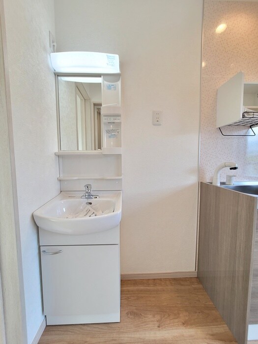 物件内観写真13　(洗面)