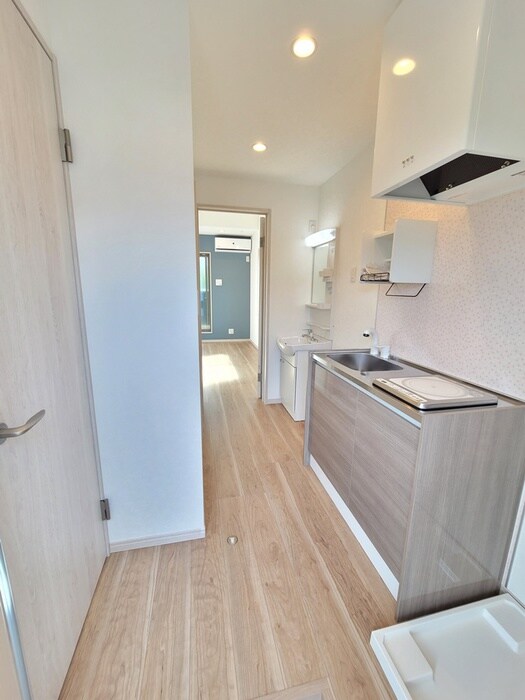 物件内観写真18　(廊下)