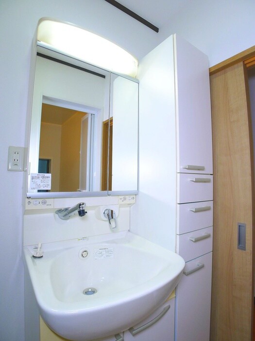 物件内観写真12　(洗面)