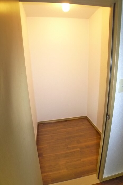 物件内観写真19　(収納)