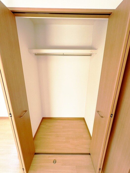 物件内観写真12　(収納)