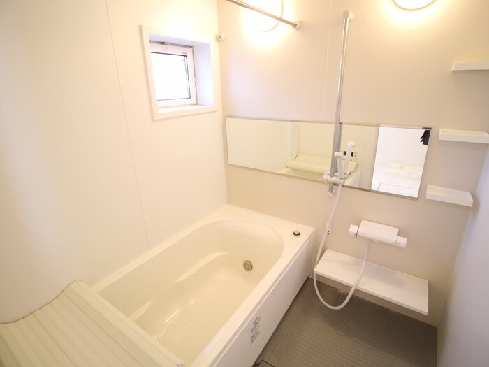 物件内観写真10　(バス／シャワールーム等)