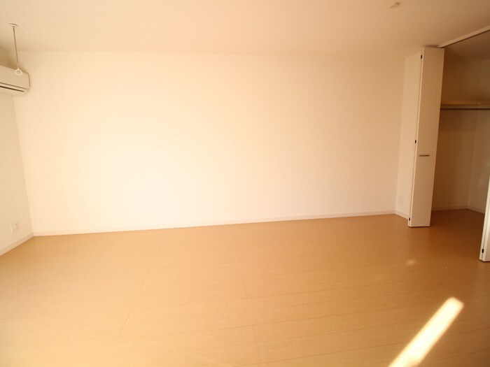 物件内観写真19　(居室)