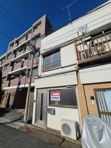 道本様坂下一丁目貸家外観写真