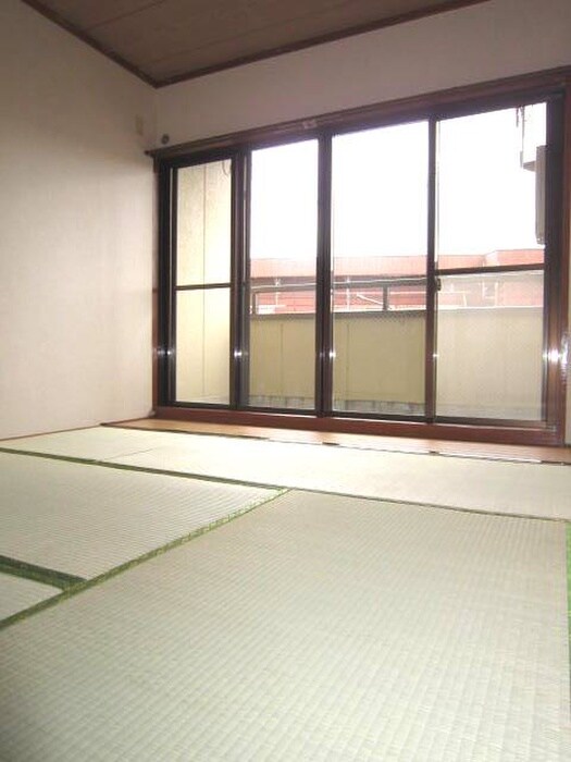 物件内観写真5　(居室)