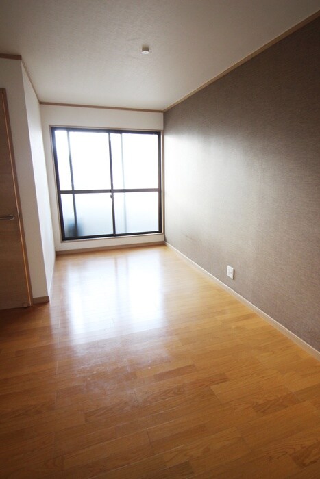 物件内観写真4　(居室)