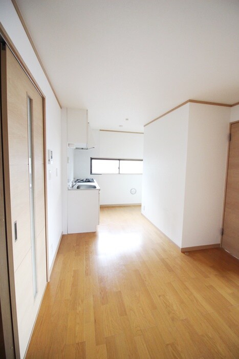 物件内観写真16　(玄関)