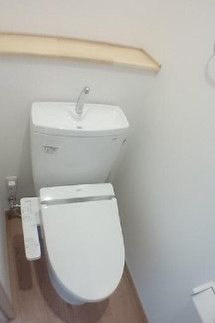 物件内観写真17　(トイレ)