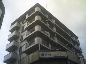 クロスビル外観写真