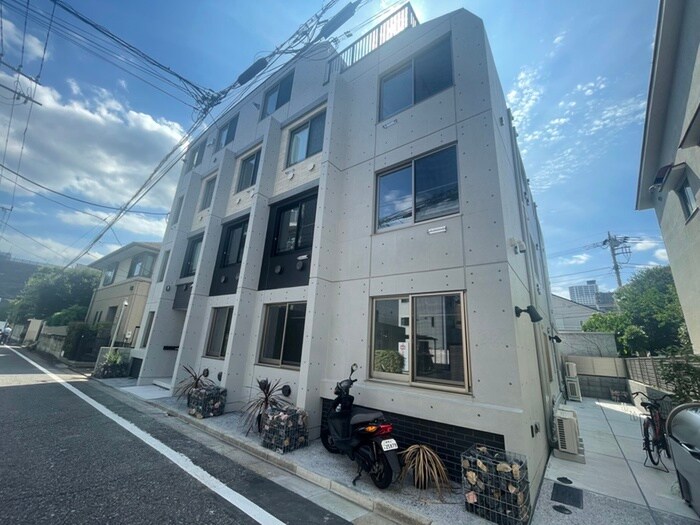 物件外観写真2　(外観写真)