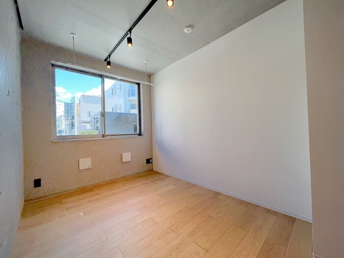 物件内観写真10　(居室)