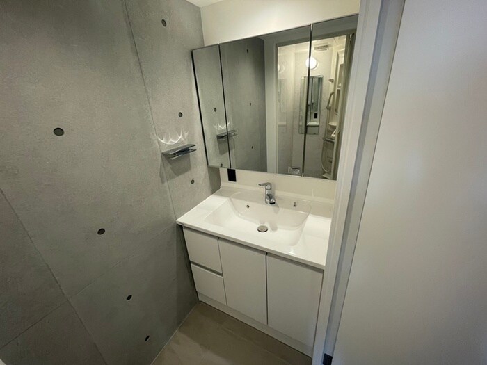 物件内観写真12　(洗面)