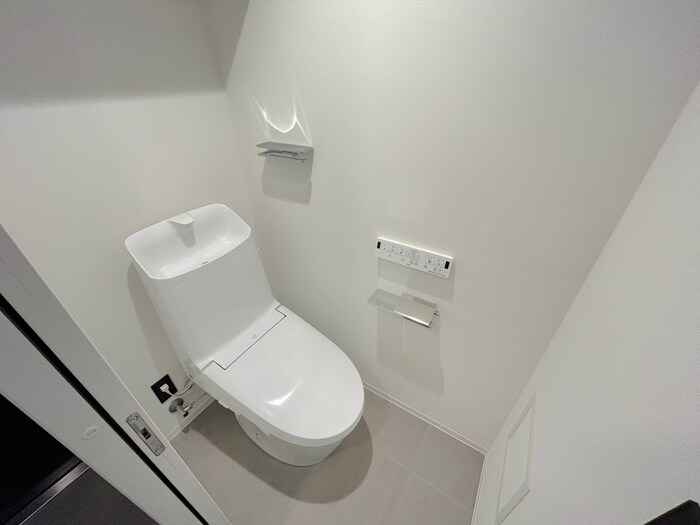 物件内観写真14　(トイレ)