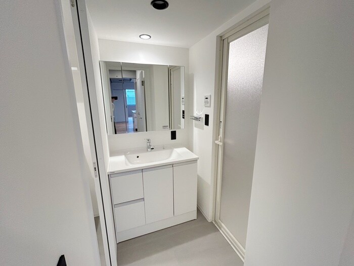 物件内観写真16　(洗面)