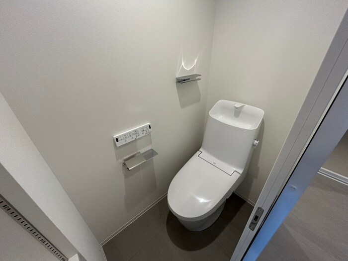 物件内観写真16　(トイレ)