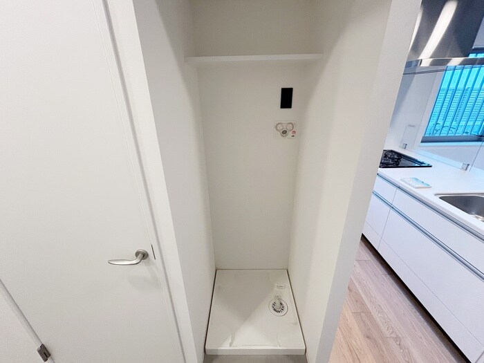物件内観写真17　(洗濯機置場)
