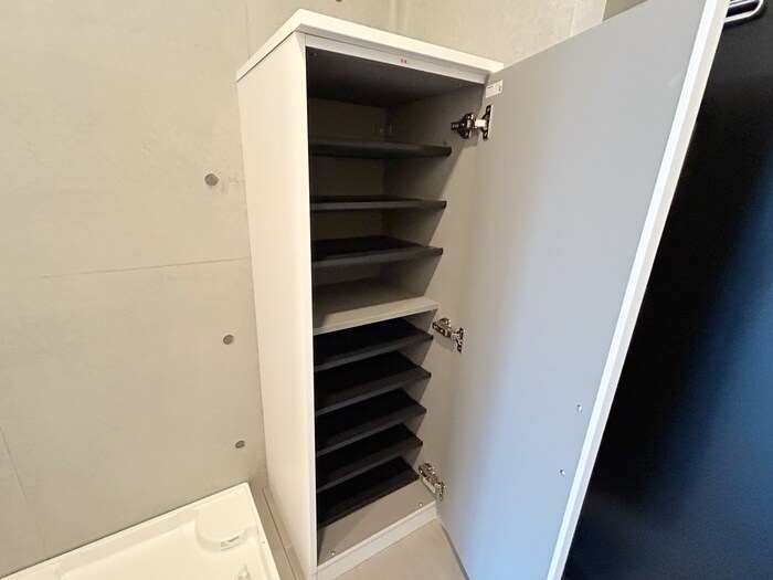 物件内観写真18　(靴箱)