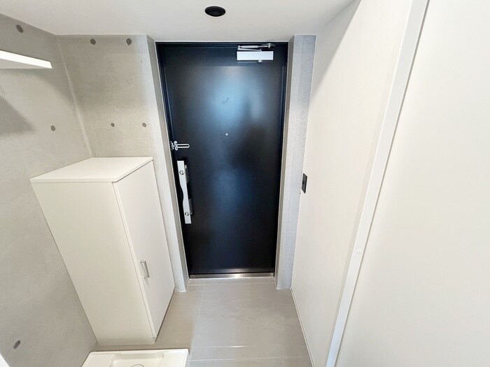 物件内観写真18　(玄関)