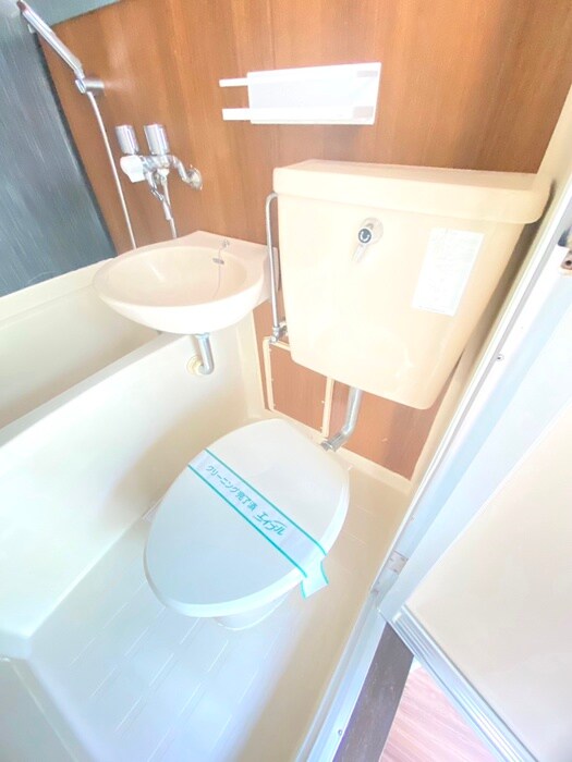 物件内観写真15　(トイレ)