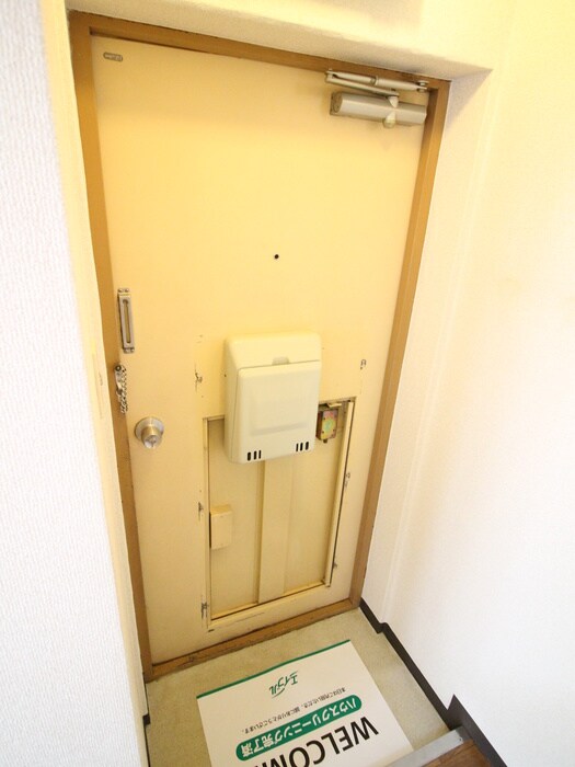 物件内観写真14　(玄関)