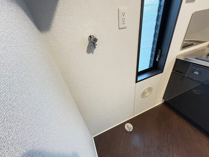 物件内観写真20　(洗濯機置場)