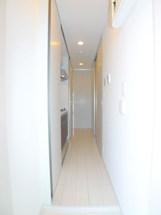 物件内観写真7　(玄関)