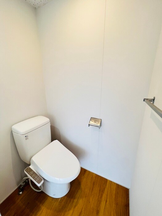 物件内観写真16　(トイレ)