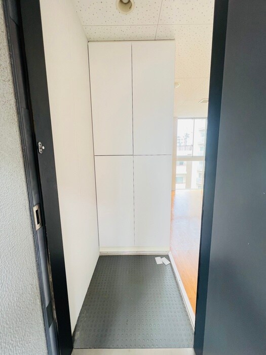 物件内観写真18　(靴箱)