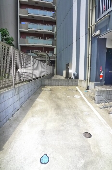 物件外観写真5　(駐車場)