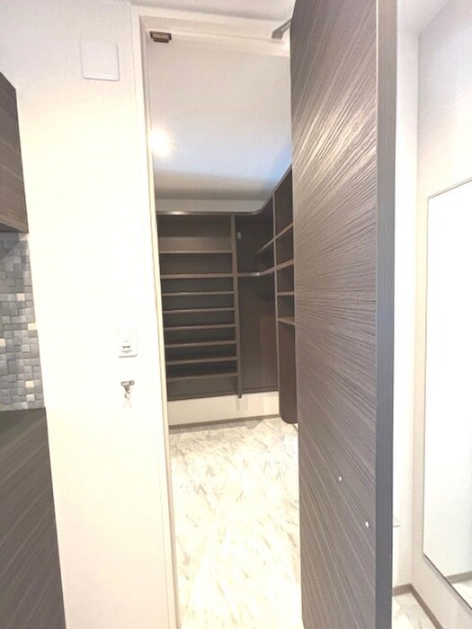 物件内観写真12　(収納)