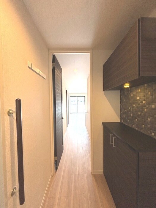 物件内観写真15　(廊下)