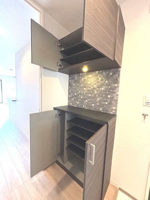 物件内観写真16　(靴箱)
