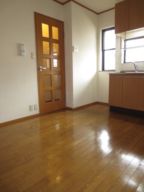 物件内観写真8　(居室)