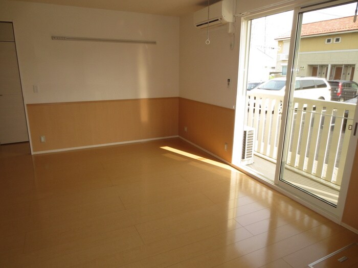 物件内観写真13　(居室)